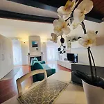 Maison Contrari * Ferrare