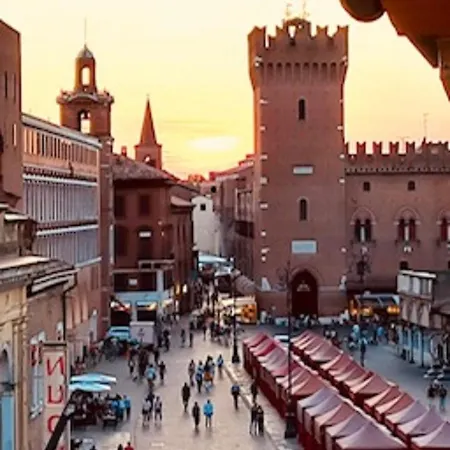 Maison Contrari * Ferrara